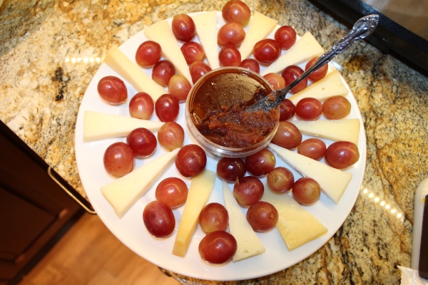 Cheese & grapes